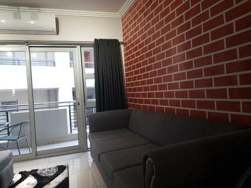 Cyro Apartments At Central Park