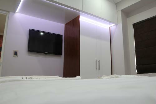 Cyro Apartments At Central Park