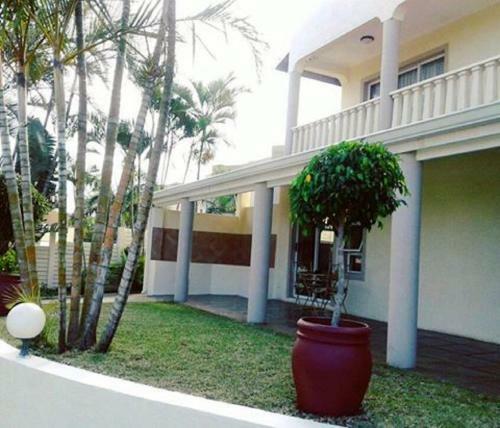 Hostal Rostalyn Guesthouse
