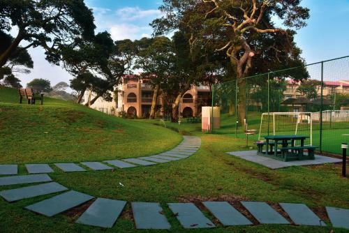 Hotel La Lucia Sands Beach Resort