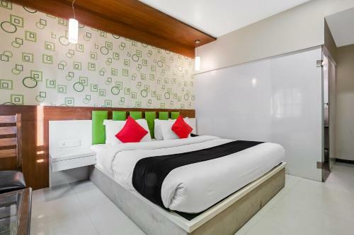 Hotel Oyo 77861 Elite Continental