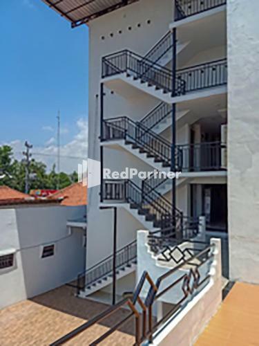 Hotel Trikatu Kendal Redpartner