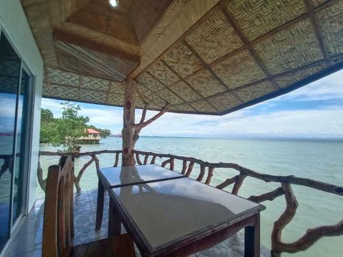 Hotel Reddoorz Plus @ Costa Roca Balamban