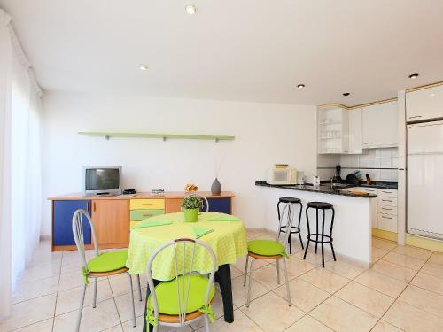 Apartment Palmiers VII Llan��