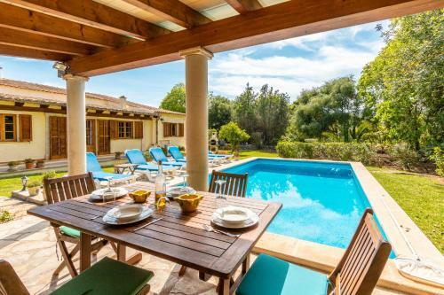 Villa Alegre