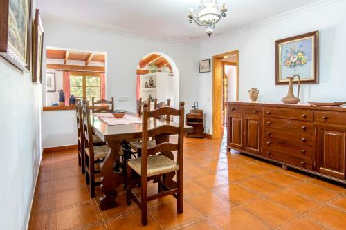 Villa Alegre