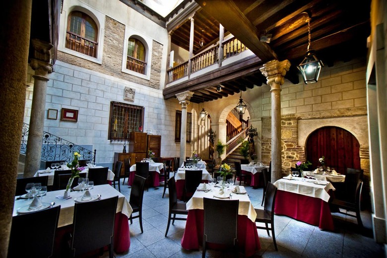 Hotel Condes De Castilla