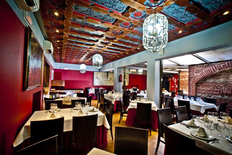 Hotel Condes De Castilla