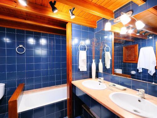 Villa Holiday Home Cala Mendia Sea Views