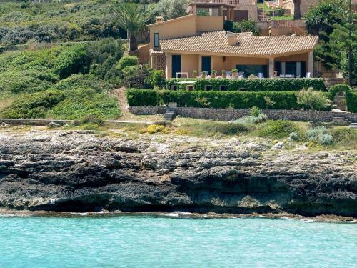Villa Holiday Home Cala Mendia Sea Views