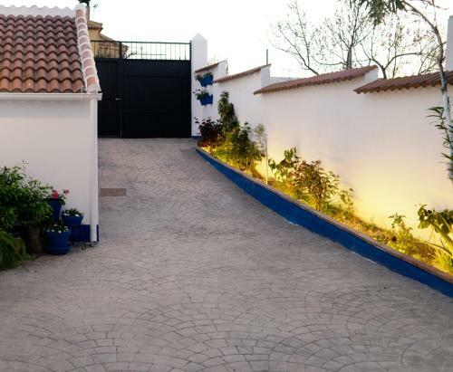 Azul A�il El Patio Casa Rural En Alameda