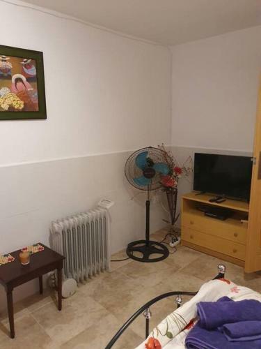 Lovely 1 Bedroom Apartment With Kitchen And Pool