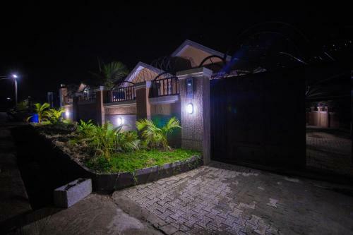 Apartamento Cosy, Minimalist Decor, 3 Bedroom Bungalow