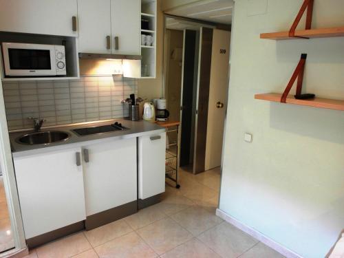 Dflat Escultor Madrid Apartments
