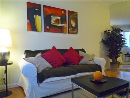 Dflat Escultor Madrid Apartments