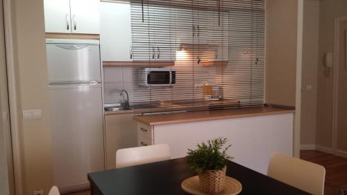Dflat Escultor Madrid Apartments