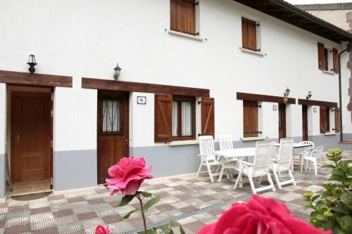 Apartamentos Irati Olaldea