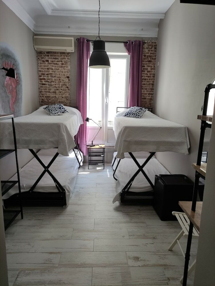 Hostal Hispalense