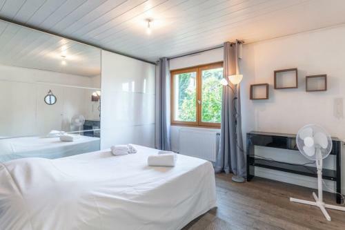 Apartment For 4 People 5 Minutes From Annecy