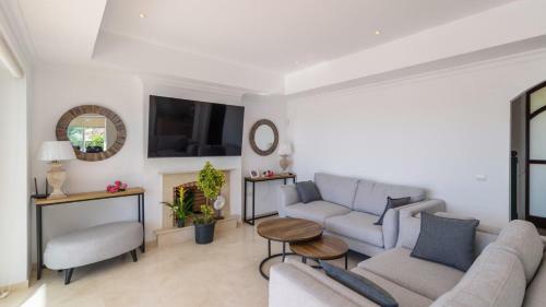 Villa Latina Golf Arcos De La Frontera By Ruralidays
