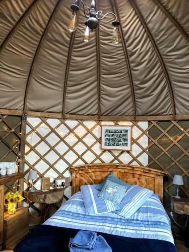 Cosy And Inviting Waterside Luxury Yurt
