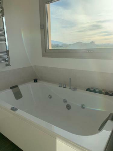 Appartamento In Villa Con Idromassaggio