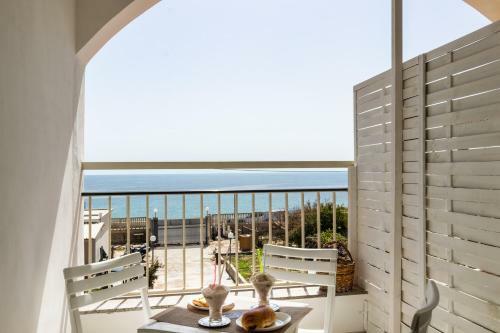 Maravola Home On The Beach, Parking & Wifi
