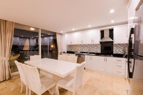 The Ultimate Villa With Stunning Views, Kalkan Villa 1050