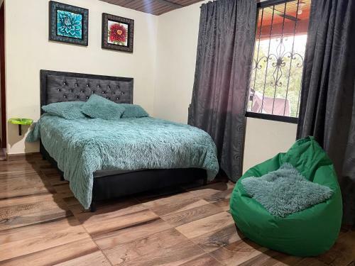 Vista Verde Hostal Entre Monta�as