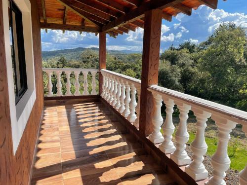 Vista Verde Hostal Entre Monta�as