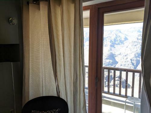 Apartamento Depto En Valle Nevado 2d2b Con Terraza Edificio Valle De C�ndores Ski Out Servicio Hom Vc1205
