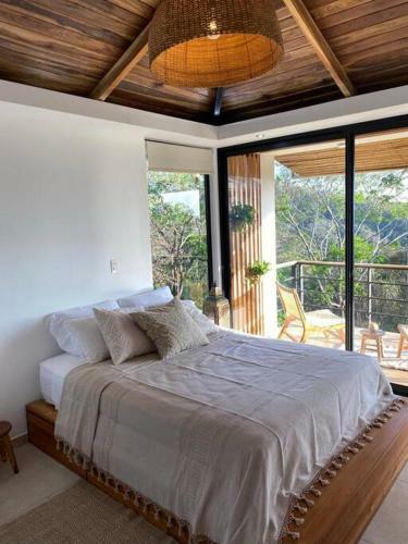 New! Santateresa Ocean View Jungle House