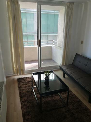 Apartamento Hermoso Departamento Amoblado. Huerfanos 1400