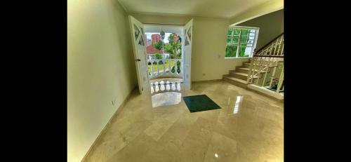 Villa Casa En El Poblado Independiente - San Sebastian