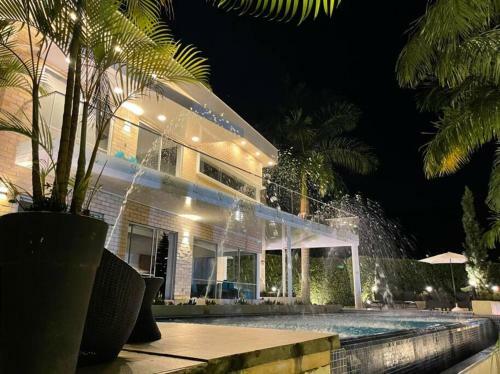 Villa C�moda Casa Finca Con Piscina - San Jer�nimo, Ant