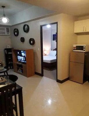 Hotel Cubao Manhattanheights Unit 23d Tower C, 1 Br