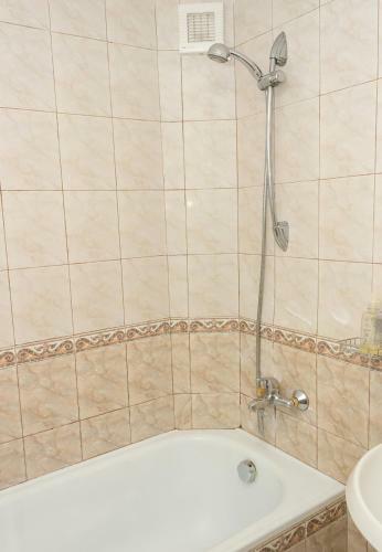 Modern Bright Apartment Close To The City Centre
