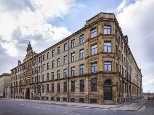 5 Bedroom Luxury Apartment