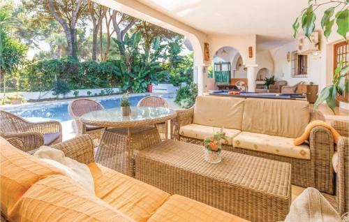 Holiday Home Villa San Jose L-517