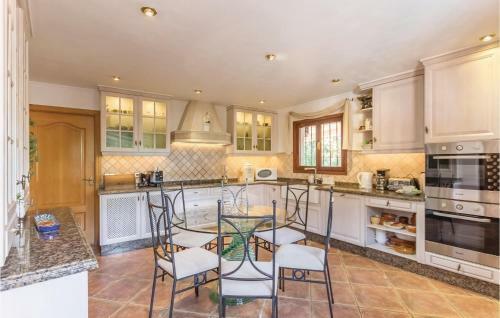 Holiday Home Villa San Jose L-517