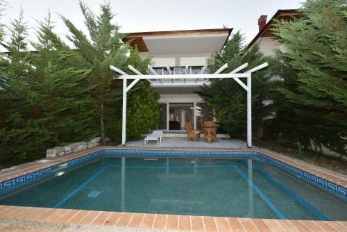 Hotel & Villas Olympickosma