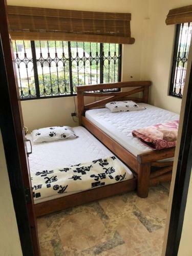 Finca Privada Con Excelente Clima, Rio Natural, Wifi Y Piscina