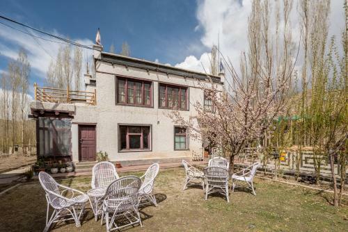 Himalayan Jewel Villa Private Room W Garden