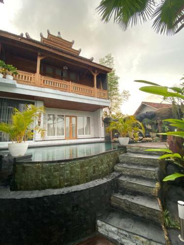 Villa Ola Tambayong