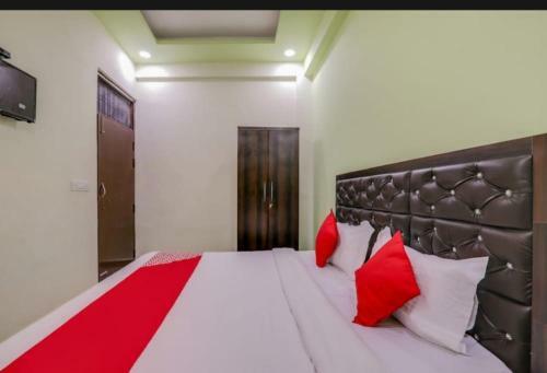 Hotel Second Home