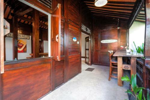 Bed & Breakfast Surfer Paradise Villas Bali