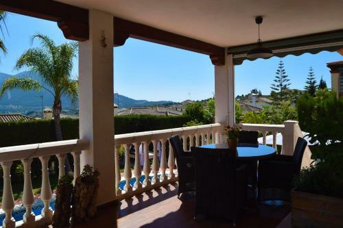 Andalusian Villa & Pool