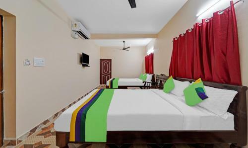 Hotel Treebo Trend Sri Saveraa Residency
