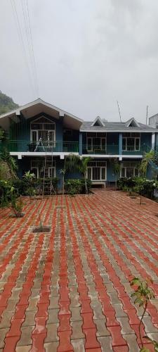 Riverdale-kasauli.swimming Pool,rain Dance,bonfire