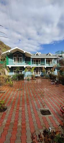 Riverdale-kasauli.swimming Pool,rain Dance,bonfire